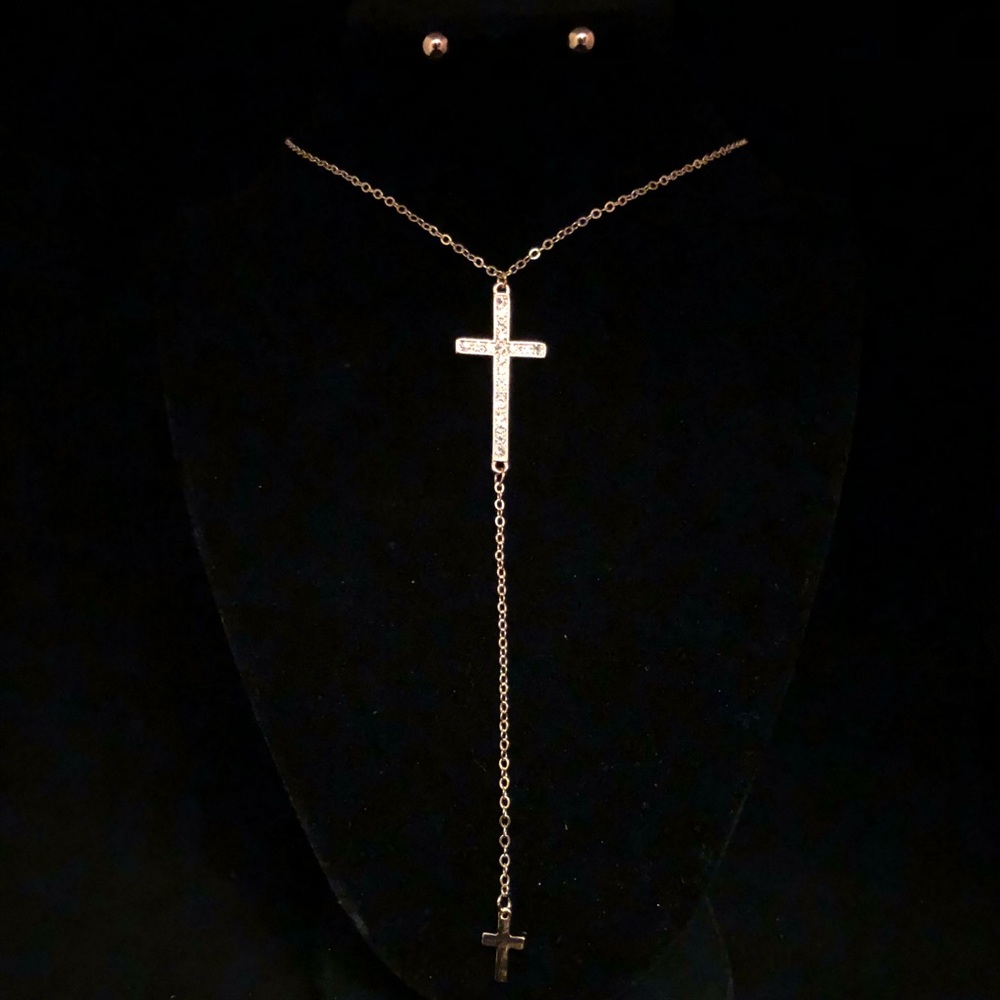 Double cross pendant necklace set